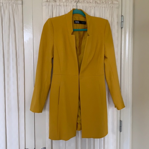 Zara blazer - Like new! - Picture 2 of 4